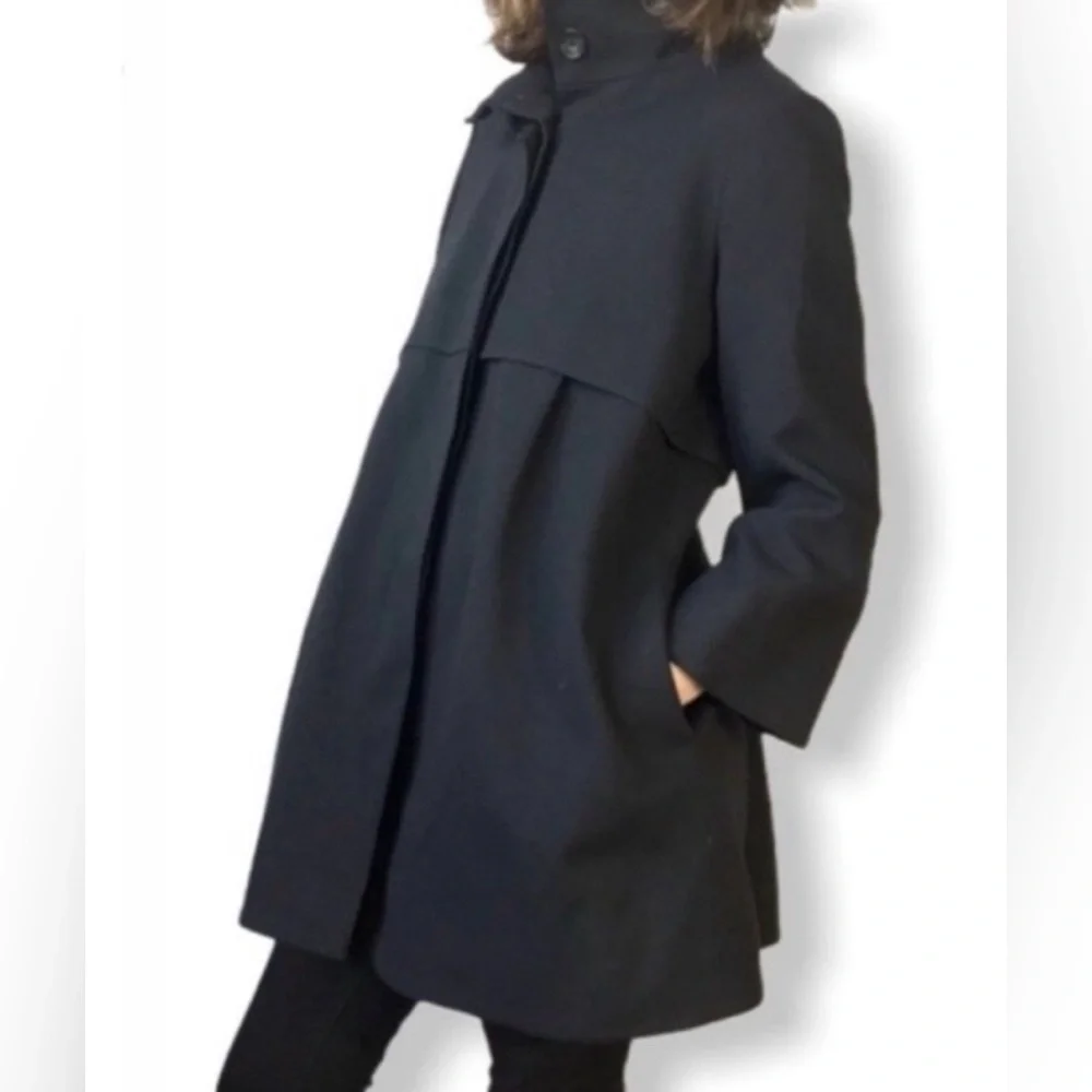 THEORY Loris Craze Manning Tapered Fitted Coat In Black Wool Size Medium - Picture 1 of 6